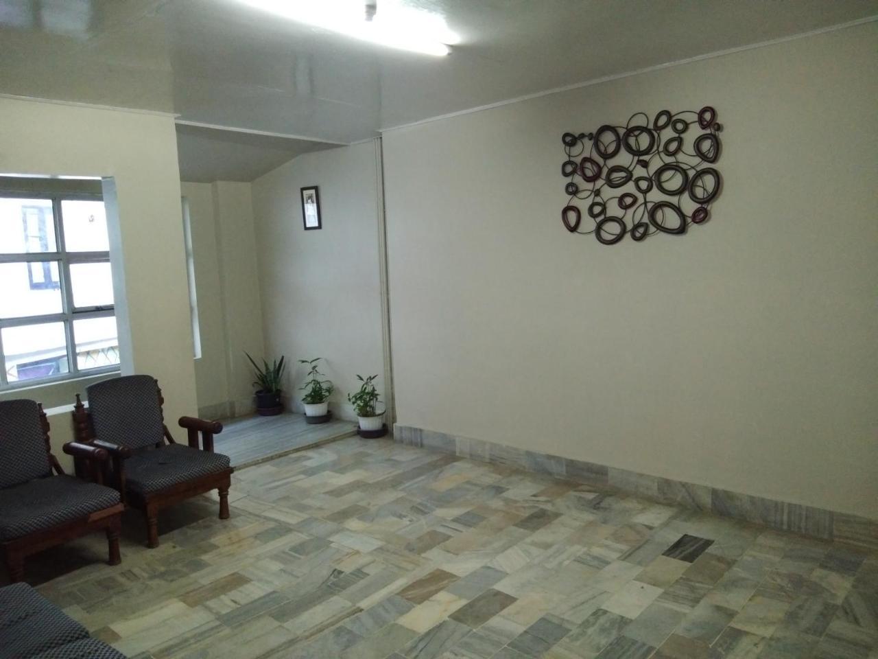 Hotel Pine Kohima Luaran gambar